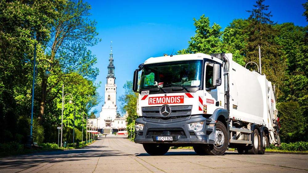 Помічник оператора сміттєвоза